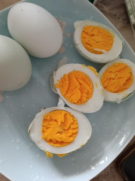 梁佬二柴鸡蛋，央视上榜品牌｜山林散养柴鸡蛋
天然散养、食谷饮泉、无抗生素，蛋清浓稠、蛋黄沙香，营养又安心！5斤/箱 商品图4