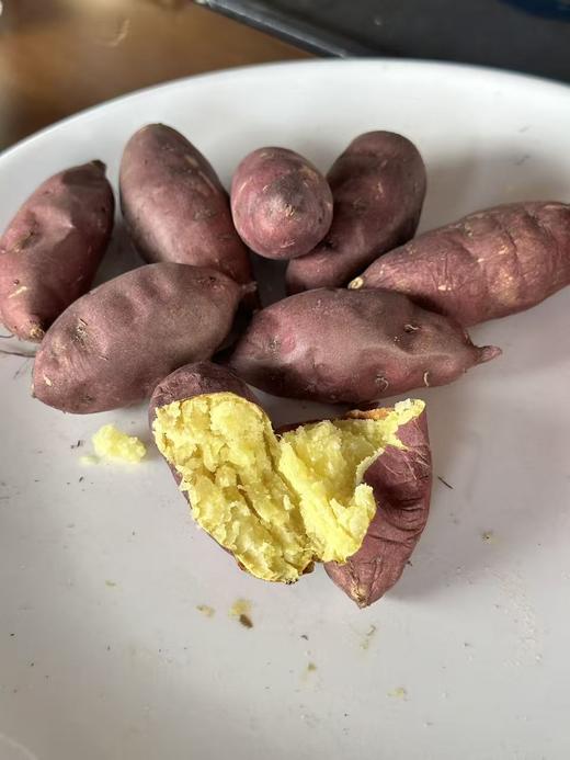 周日取货：【壹家良品板栗红薯】一箱毛重6斤左右，香甜，糯，沙，面，没有纤维感，堪称地瓜界的劳斯莱斯。 商品图5