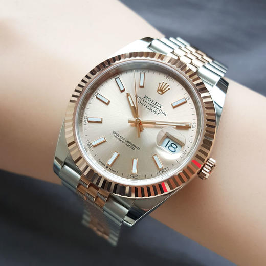 【95新】ROLEX 劳力士126331-0010天文台认证自动机械机芯日期显示41MM（男款）日志型系列蚝式钢/18K玫瑰金220326NJS08 商品图7