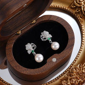 子佩集【蝴蝶诗篇】银S925珍珠惜王妃耳钉【YE0076】7mm珠双色镀金花朵绿玉髓2601
