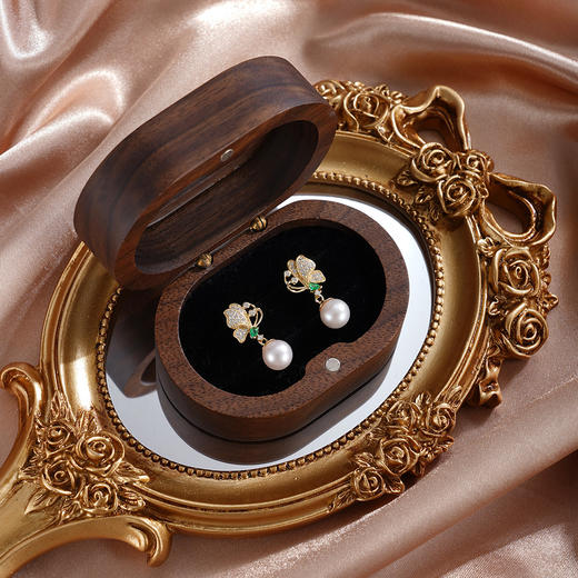 子佩集【蝴蝶诗篇】银S925珍珠惜王妃耳钉【YE0076】7mm珠双色镀金花朵绿玉髓2601 商品图3