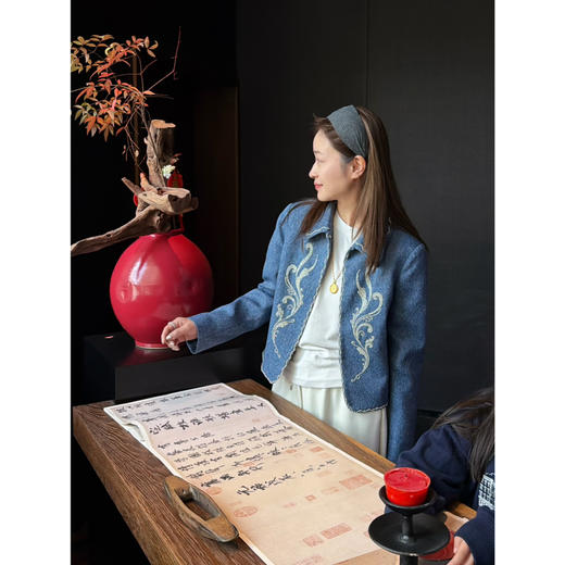 2603403    牛仔 重工绣珠 💙外套 春日必备 商品图1