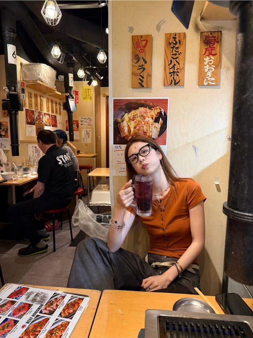 莫代尔莱赛尔天丝复古铆钉短袖T 商品图9