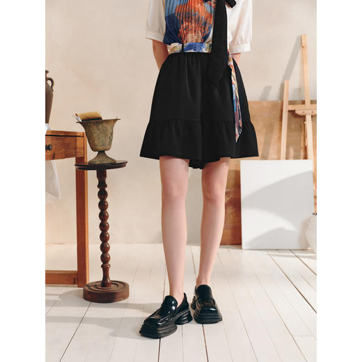 两三事 未寄书简 2026夏季新款复古印花腰带荷叶边裤脚高腰短裤女 商品图3