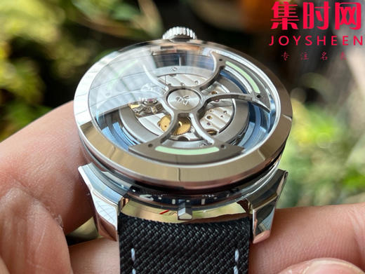 K1新款MB&F MAD1S系列 战斧摆陀 紫 / 蓝——侧向读时 + 大摆陀“暴走旋转”的现象级机械玩具 男士腕表 表径42mm 商品图3
