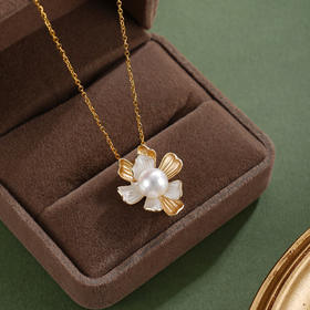 子佩集【花缘灿梦】银S925珍珠惜王妃套链【XXDZ052】7mm珠镀金三瓣花双色2601