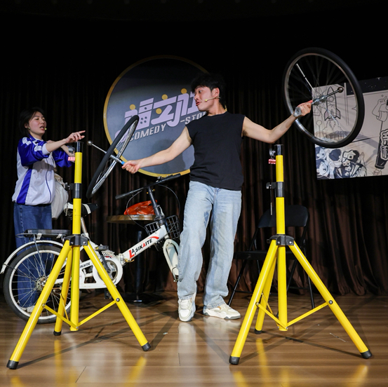 【福立社亲子新喜剧 | 科学科普】《漫无边际的世界》适合4岁+，购买后到场先到先选座，不支持换场及退款！