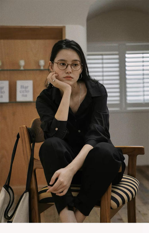 青乔慕染兰花金扣黑衬衫SYHJKCS 商品图5