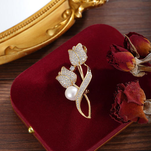 子佩集【玫瑰伊人】珍珠惜王妃胸针【XXXZ161】9mm珠镀金郁金香2601 商品图1