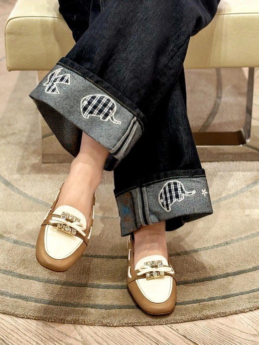 Roger Vivier 罗杰维维亚26新品  皮革乐福船鞋（DBG） 商品图5