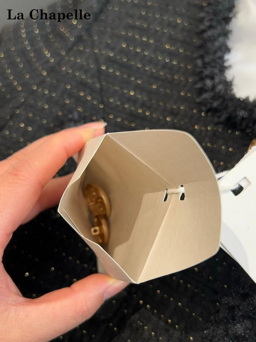 天猫同步【巴黎细闪！】拉夏贝尔/La Chapelle羊毛混纺别致U领单排扣设计气质编织短款通勤香风外套女 商品图9