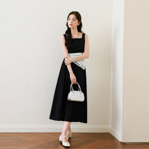 【商场同款】诗凡黎赫本风小黑裙2025夏新款吊带连衣裙3G4590891 商品图1