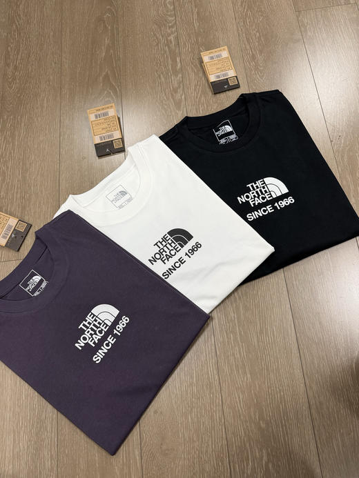 韩单正品 TNF北面胸前胶标1966印花短袖，颜色：黑色 白色 紫色
尺码：S M L XL XXL 商品图3