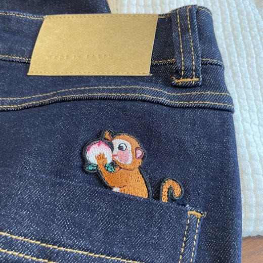 纯元！！柜上2996+，2026新款口袋刺绣土壤牛仔窄版显瘦直筒裤！ 商品图1