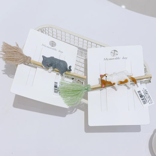 萌趣仿真猫咪扫把边夹发夹-纪念日百货门店同款170497435 商品图2