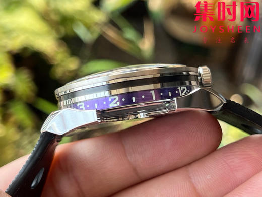 K1新款MB&F MAD1S系列 战斧摆陀 紫 / 蓝——侧向读时 + 大摆陀“暴走旋转”的现象级机械玩具 男士腕表 表径42mm 商品图8