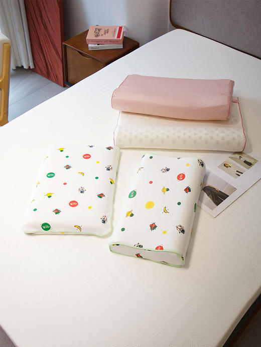 成人樱花乳胶颈椎枕（缎面枕套）预售15天【让好睡眠更简单容易】【会呼吸的乳胶枕+升级小颗粒床垫】泰国进口 拥有一个好睡眠的开始  不可错过的好枕头 好床垫~ 商品图5