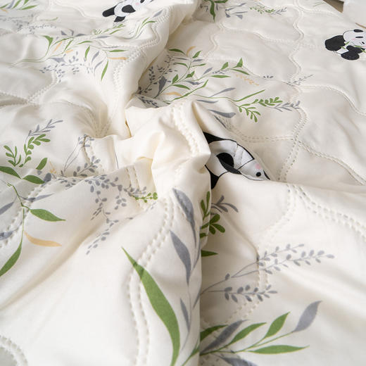 杉杉家纺 爽肤夏凉被-小熊猫 商品图3