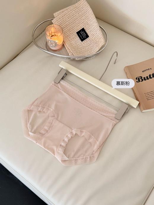 💥【草本初色 山茶花螺纹冰感女士中腰内裤632款】💗中腰设计！桑蚕丝抗菌底裆 ✅立体包臀剪裁，如同为你量身定制的肌肤🛡 ✅「山茶花螺纹」布面带来立体冰感与纹理触觉🍑 商品图8