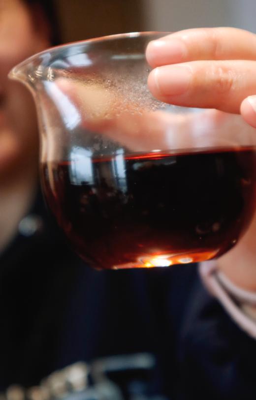 普洱熟茶「小圆满」顺滑到心里  倚邦乔木大树原料  2025年发酵  这一颗  这一刻  口腔被温润包裹  喉咙泛起清凉  就是属于你的小圆满 商品图4