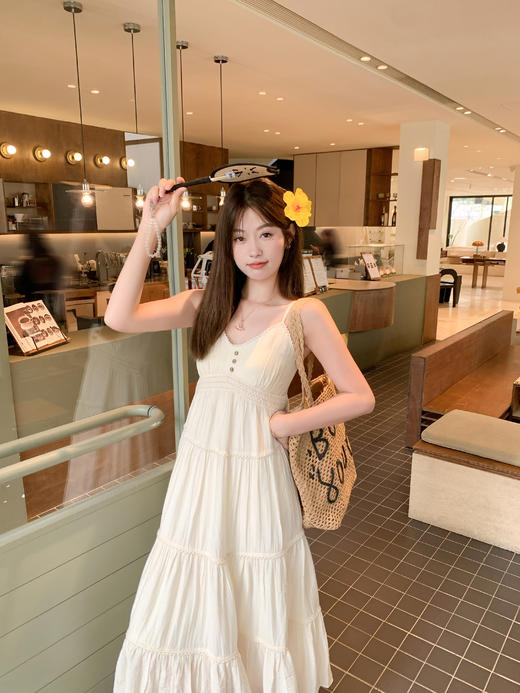 <曾小咸推荐>3.25现货秒杀 ！微信超特价！法式V领吊带连衣裙 日常269.99 立减150 秒杀119.99！！ 商品图9