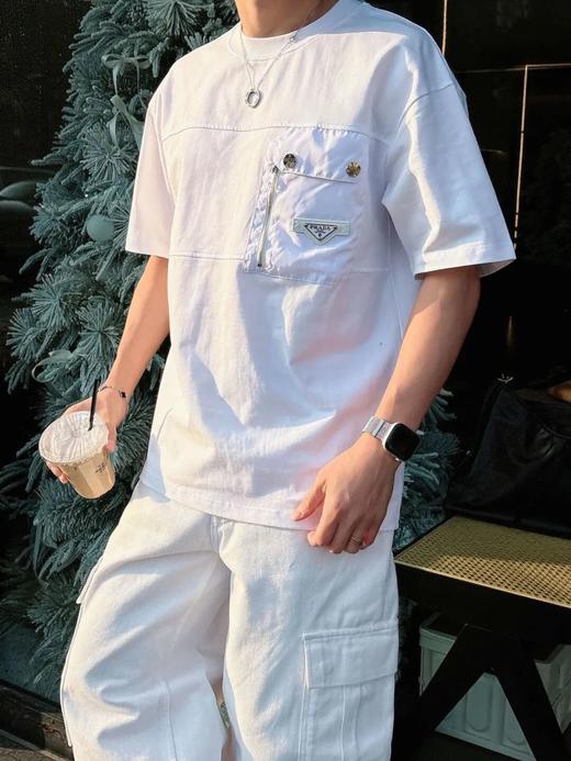 PR@DA普拉达26早春新款 口袋五金短袖 商品图0