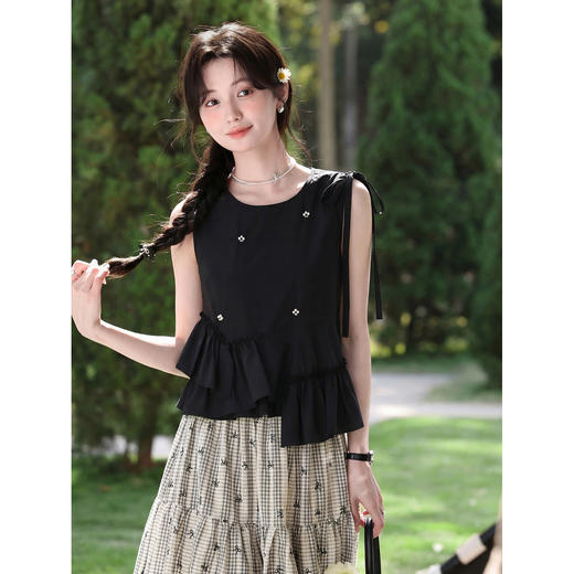 鹿向南【0328/20:00新品前1小时5折限量100件】黑色吊带背心上衣 商品图3