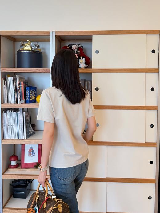 驴家 26年春夏新品爆款米色口袋T恤 商品图7