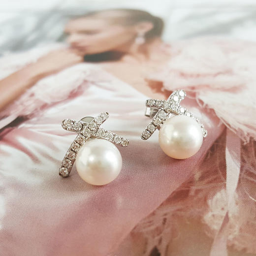 【天然正品】AU750白金镶钻镶天然近完美约8.2MM AKOYA粉色晕彩海水珍珠耳钉18.3*14.2*13.3MM（皆取最大值）250326XY41 商品图4