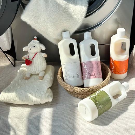 董洁、温峥嵘力荐【RUFI香氛酵素抑菌洗衣液】99.9%抑菌 · 百分百除螨 · 护色护衣 · 母婴安全配方👔干净留香抑菌一瓶全搞定~奇华顿+祖玛珑迪奥香水大师亲调香味🌹 商品图2