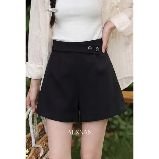 鹿向南「寂明澄朗」黑色牛仔裤女夏新款时尚百搭显腿长宽松短裤子 商品图0