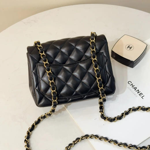 CHANEL 羊皮 黑金 方胖子 斜挎包 商品图1