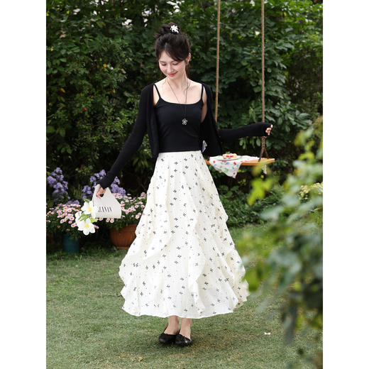 鹿向南【0328/20:00新品前一小时7折】杏色半身裙 商品图1