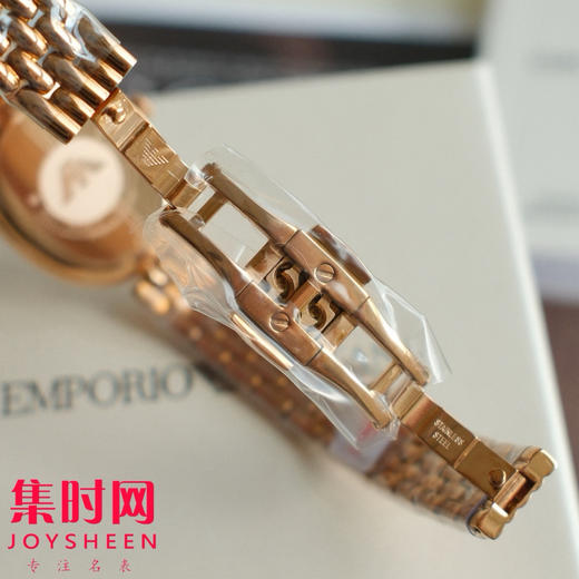 原单阿玛尼 AR11775 女士腕表｜复古金表界的“颜值天花板” 白鹿同款 椭圆贝母盘+钢带 商品图7