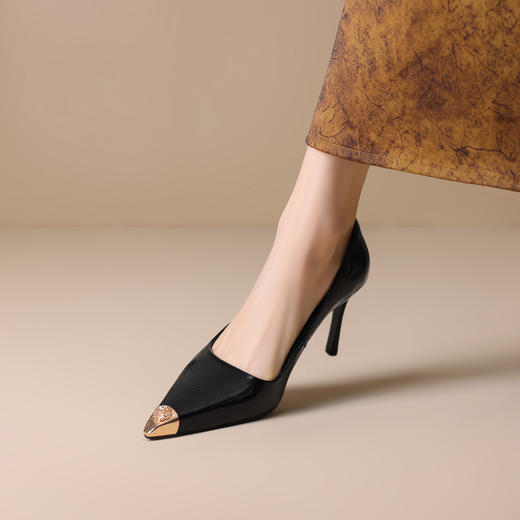 【预售7天】高级感车厘子红浅口单鞋漆皮一脚蹬小皮鞋女细跟尖头高跟鞋FDJ&YC-607 商品图2