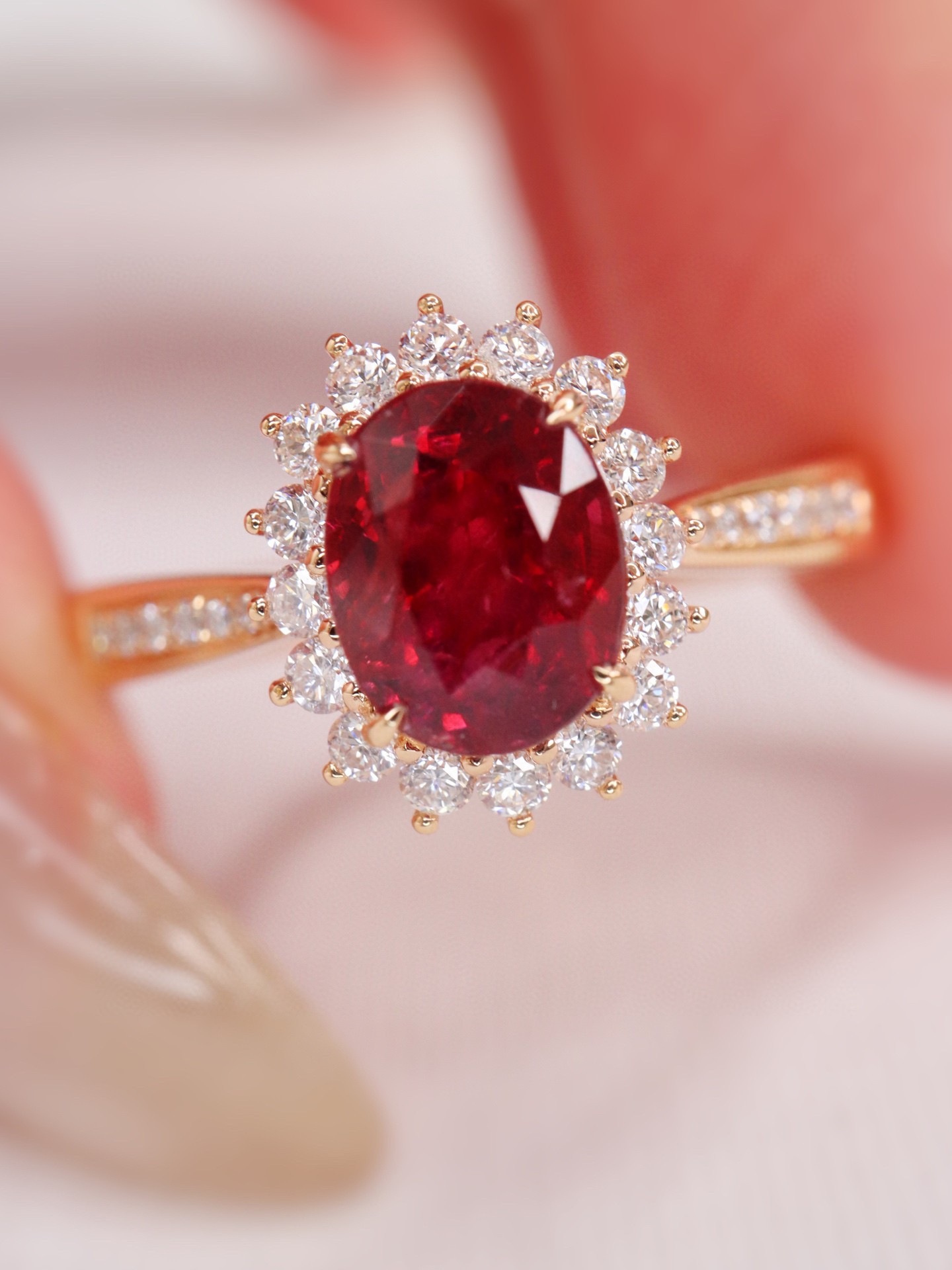 1.65克拉红宝石戒指