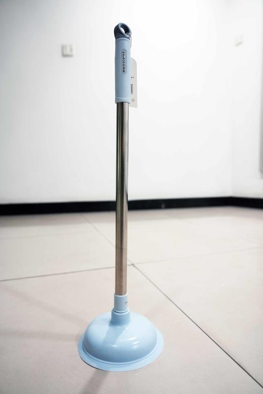 生活物资大礼包3（簸箕套装+桌面簸箕套装+马桶塞+衣架五个） 商品图0