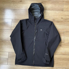 原单正品 KL可隆 1992系列硬壳冲锋衣！M-3XL 
推荐M码100-120斤，L码120-140斤，XL码140-160斤，XXL码160-180斤，3XL码180-200斤！