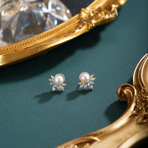 子佩集【花涧寻梦】银S925珍珠惜王妃耳钉【E4038】6mm珠镀金半花星芒2601 商品图1