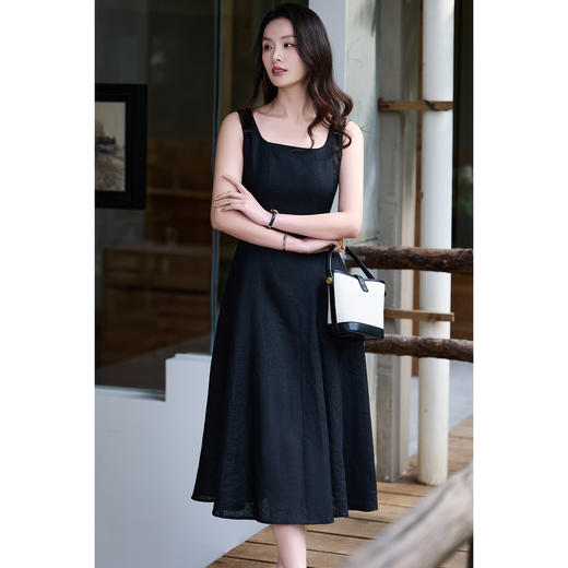 呼吸感亚麻裙 夏日的舒适感真的很重要！米思阳2026春夏新款法式方领吊带连衣裙女收腰气质小个子高腰内搭长裙6141 商品图6