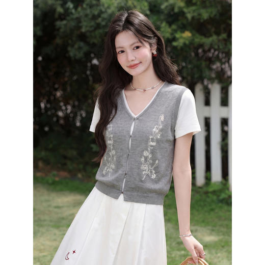 鹿向南【0328/20:00新品前一小时7折】灰色T恤 商品图3