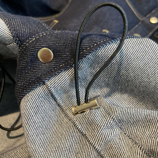 匠心做工！细节处见品质，2026早春抽绳收腰连帽牛仔短款外套！ 商品图3