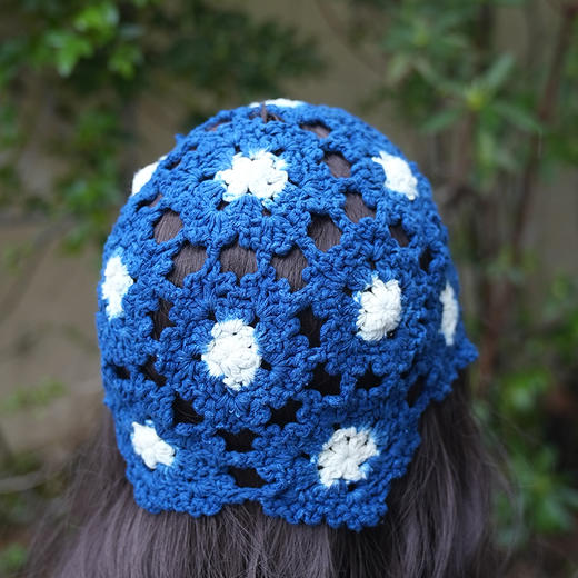 【林栖设计小店】（预售3天发货）东阳手工蓝染钩花套头帽子 商品图4