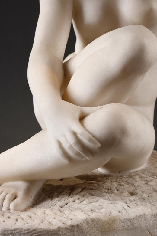 独角鹿西洋古董19世纪末至20世纪初比利时雕塑家Fernand Dubois签名出品卡拉拉大理石精雕人物雕塑《坐姿少女》 商品图10