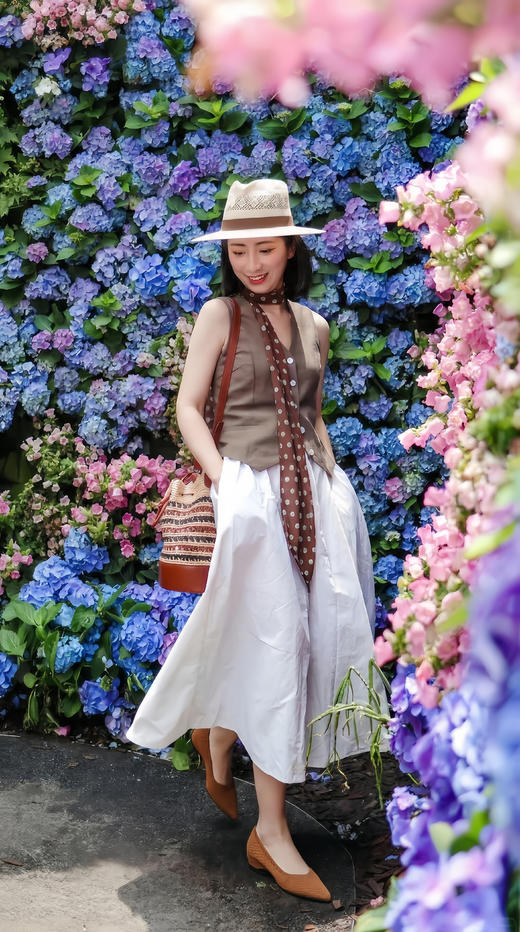 王菲同款超轻内增高弹性透气软底鞋 商品图1