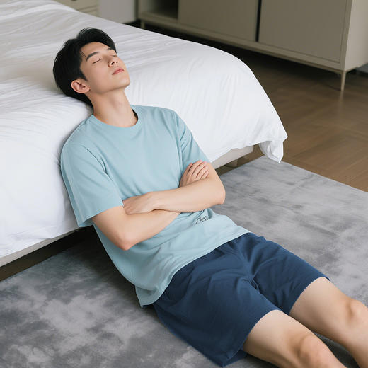 莫代尔情侣家居服套装！奢享级品质！触感超软，极简高质，上身舒适度拉满  莫代尔+棉+氨纶配比面料，超级柔软亲肤，吸湿透气不会闷身，立体廓形剪裁的宽松H型，不管什么身材都可以轻松驾驭 商品图4