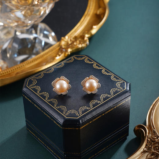 子佩集【花开情浓】银S925珍珠惜王妃耳钉【E3651】10mm珠镀金四瓣花2601 商品图1