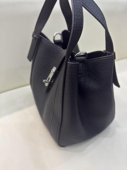 荔枝纹小号水桶包（大象灰 黑） 商品图6