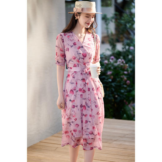 乌梅子酱~温柔风浪漫印花裙 米思阳2026春夏新款轻奢印花连衣裙气质收腰遮肉中长裙子女2445 商品图2