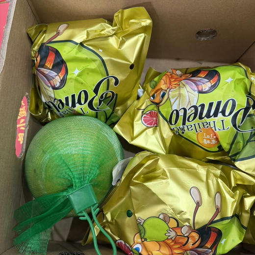 越南翡翠金柚 小蜜蜂品牌 29.8/2个 约1.5斤一个 商品图1